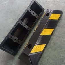 Ốp tường chặn lùi xe cao su
